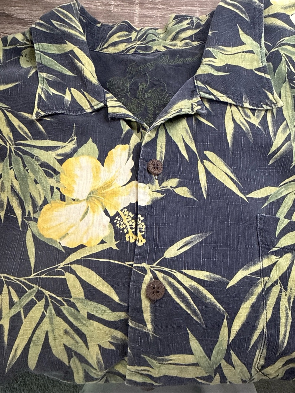 Tommy Bahama Mens XXL Black Silk Bamboo Leaf Tropical Floral Hawaiian Camp Shirt